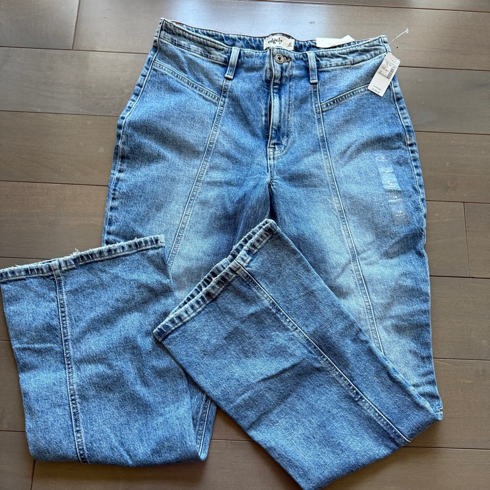 Classic Denim Straight Leg Jeans - Picture 5 of 9